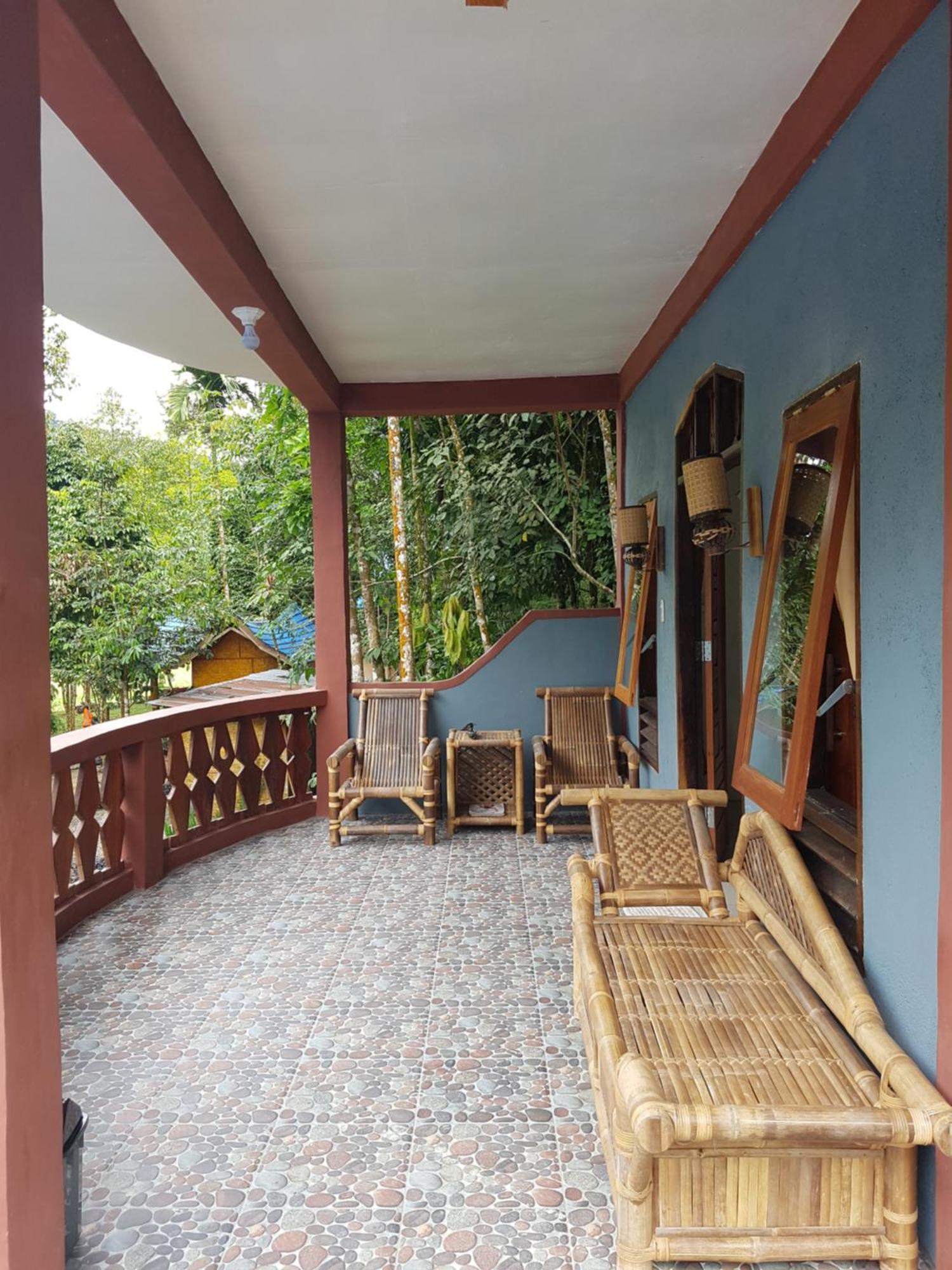 Batu Kapal Guest House & Jungle Trekking Bukit Lawang Rum bild